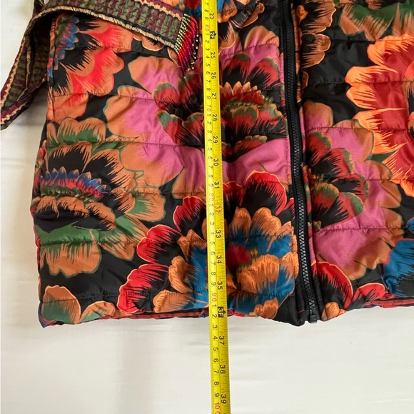 NWOT Farm Rio Crazy Mix Belted Puffer Jacket L - Picture 15 of 15